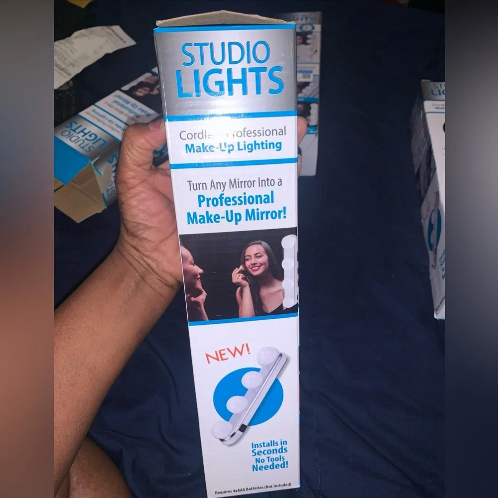 Studio Lights Cordless Make-Up Lighting